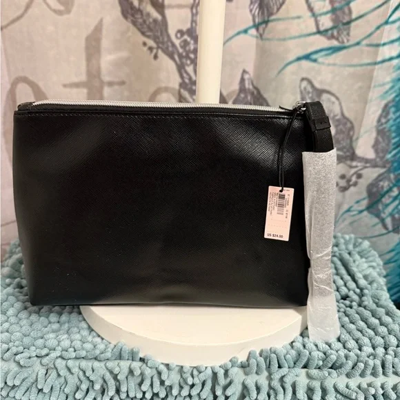NWT Victorias Secret make up bag or clutch - Picture 2 of 5